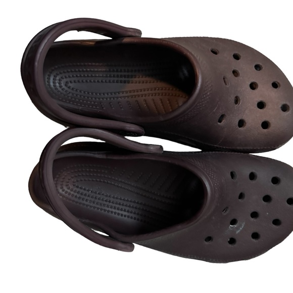 ❤️ CROCS Classic Clogs Mules Slip On Comfort Shoes Dark Cherry Unisex Size 4/6 - Picture 10 of 11